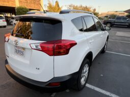 2013 Toyota RAV4 LE full