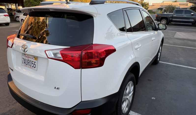 2013 Toyota RAV4 LE full