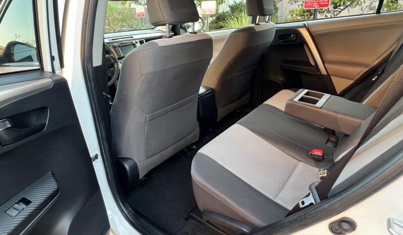 2013 Toyota RAV4 LE full