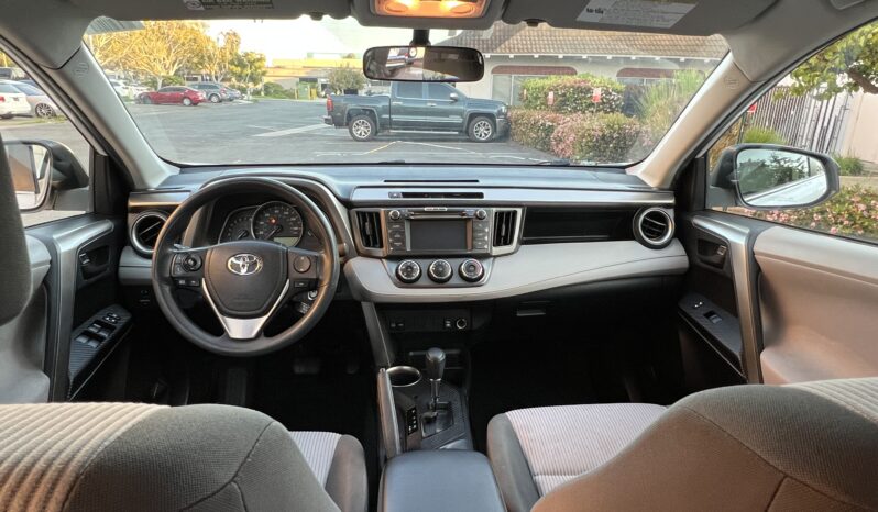 2013 Toyota RAV4 LE full