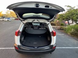 2013 Toyota RAV4 LE full