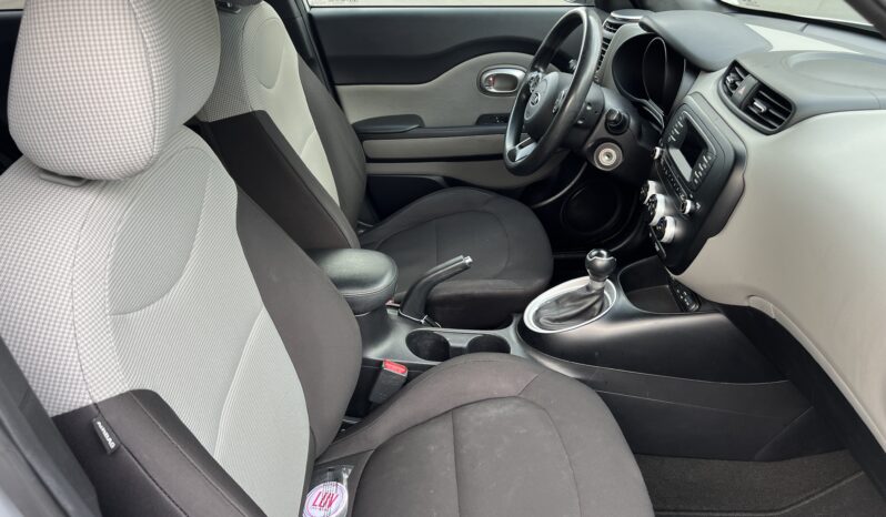 2016 Kia Soul Base full