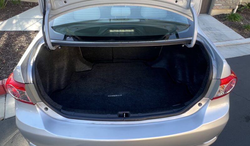 2012 Toyota Corolla LE full