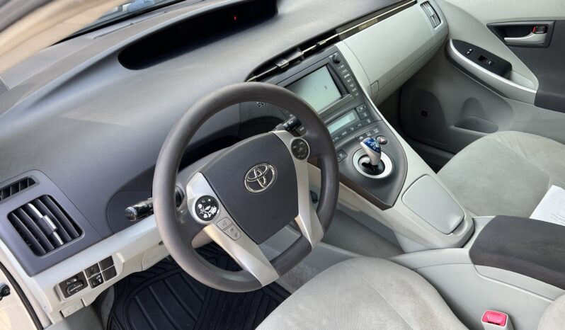 2010 Toyota Prius Two full