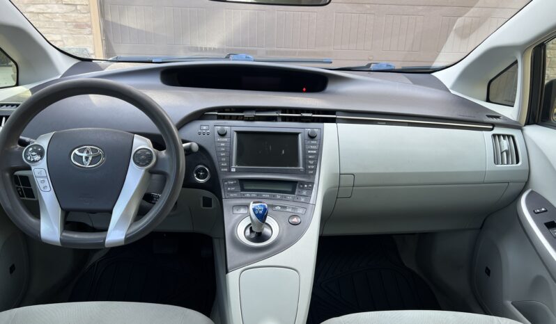 2010 Toyota Prius Two full