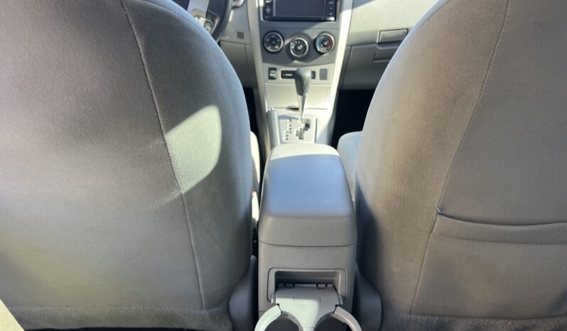 2013 Toyota Corolla LE full