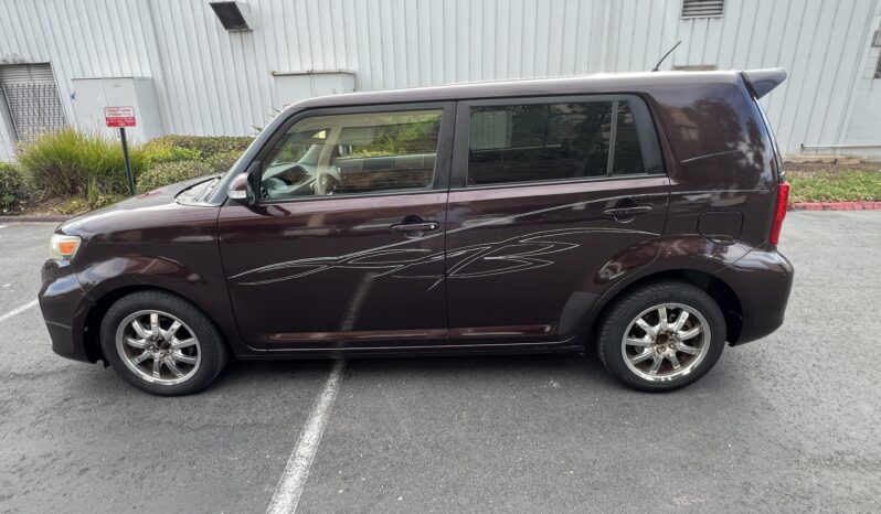 2012 Toyota Scion XB full