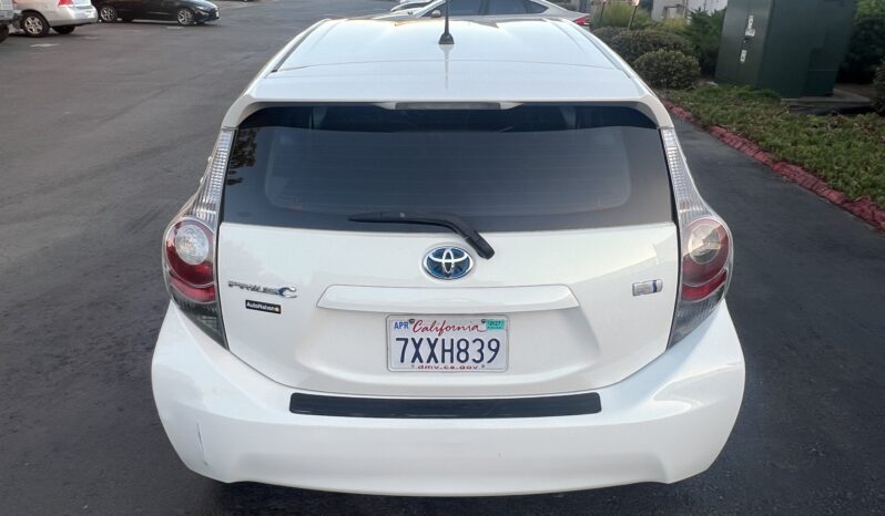 2013 Toyota Prius c Two full