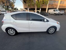 2013 Toyota Prius c Two full