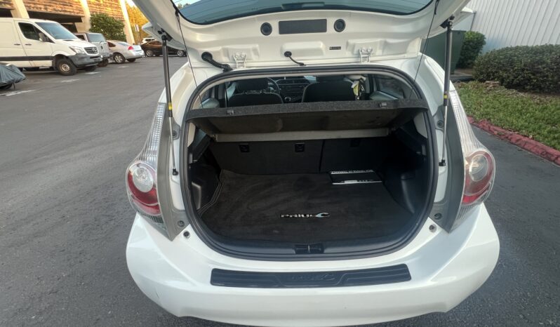 2013 Toyota Prius c Two full