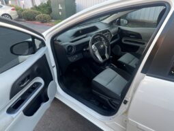 2013 Toyota Prius c Two full