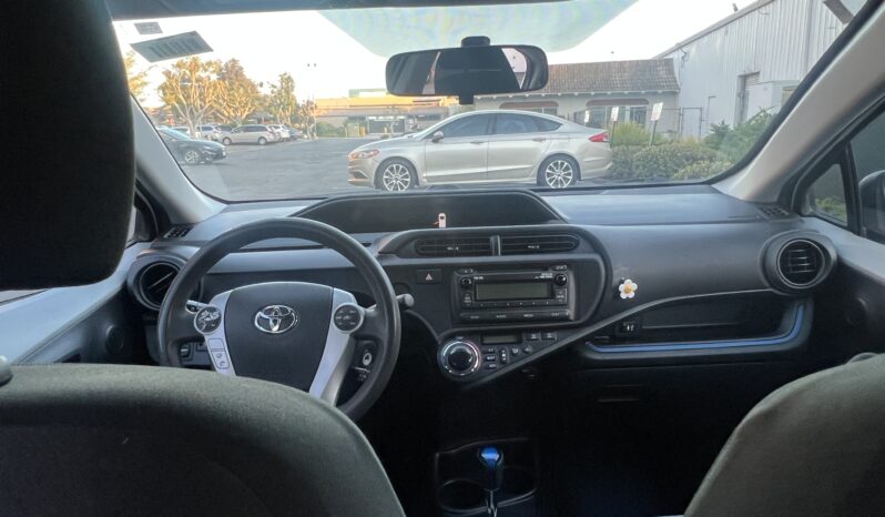 2013 Toyota Prius c Two full