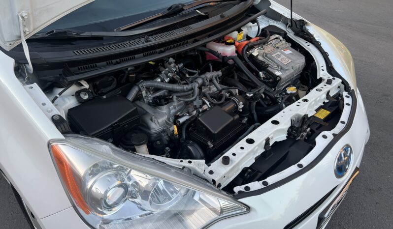 2013 Toyota Prius c Two full