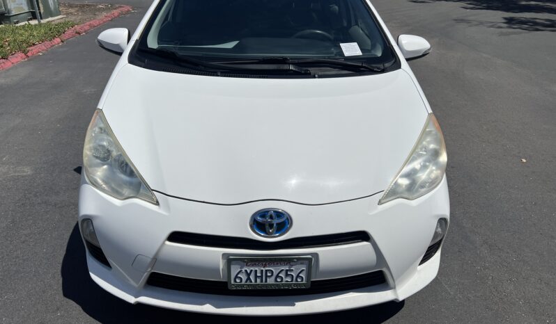 2012 Toyota Prius c Three full