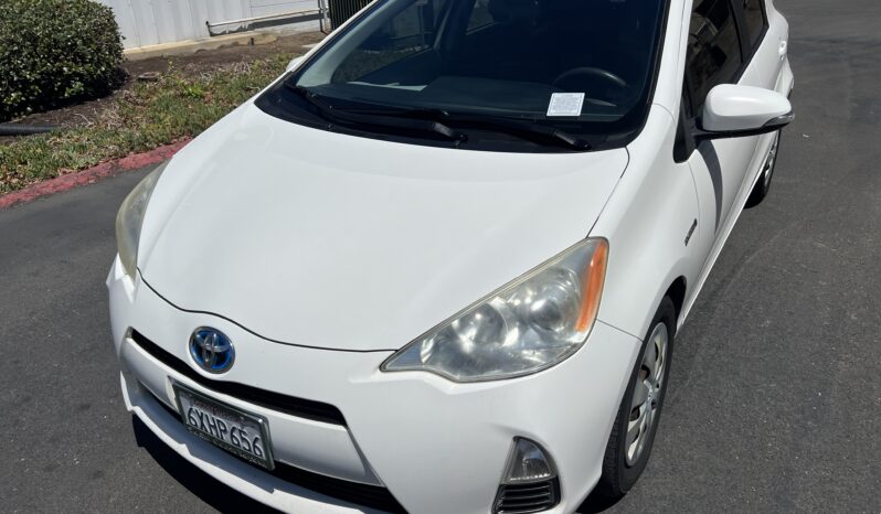 2012 Toyota Prius c Three full