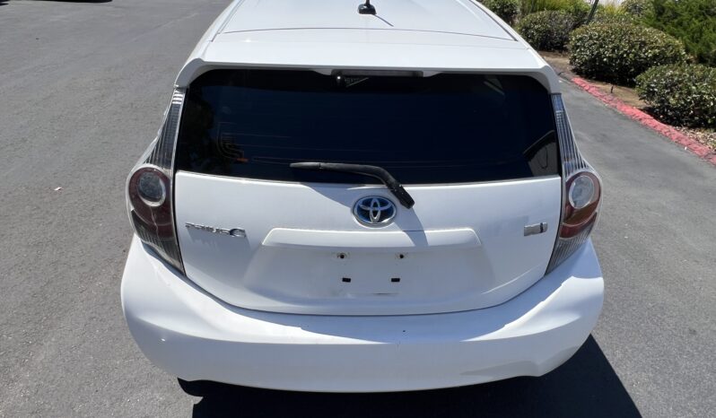 2012 Toyota Prius c Three full