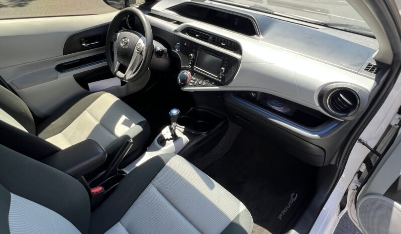 2012 Toyota Prius c Three full