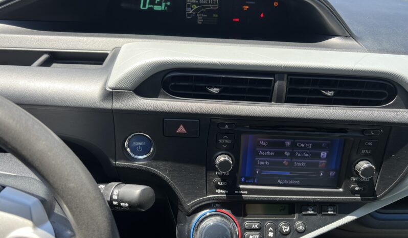 2012 Toyota Prius c Three full