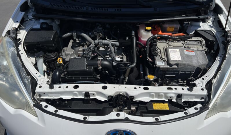 2012 Toyota Prius c Three full