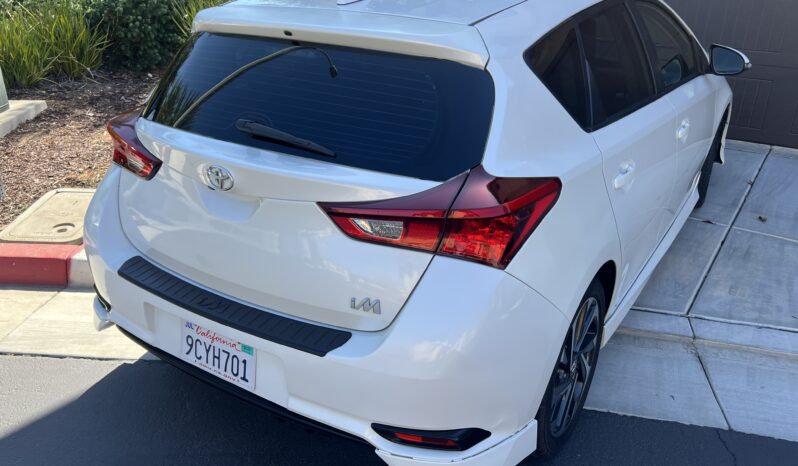2017 Toyota Corolla iM Sport full