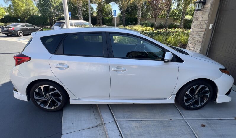 2017 Toyota Corolla iM Sport full