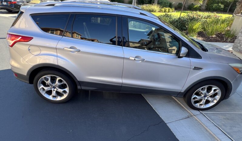 2015 Ford Escape 4WD/AWD Titanium full
