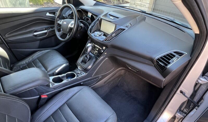 2015 Ford Escape 4WD/AWD Titanium full