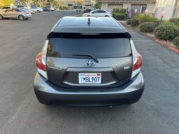 2015 Toyota Prius c Base full