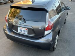 2015 Toyota Prius c Base full