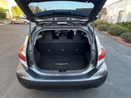2015 Toyota Prius c Base full
