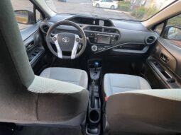 2015 Toyota Prius c Base full