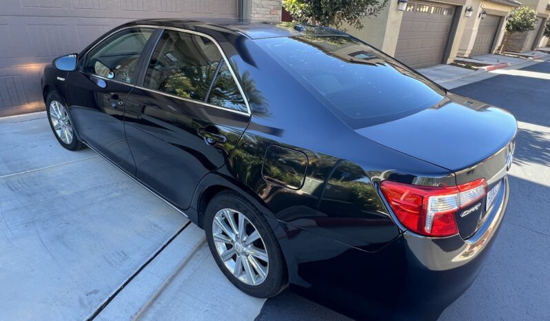 2012 Toyota Camry Hybrid XLE full