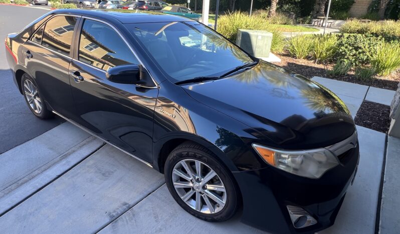 2012 Toyota Camry Hybrid XLE full