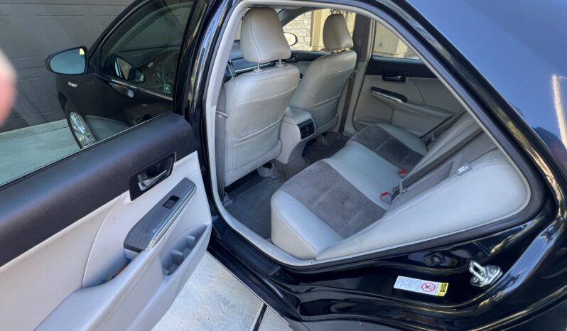 2012 Toyota Camry Hybrid XLE full