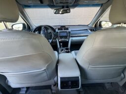 2012 Toyota Camry Hybrid XLE full