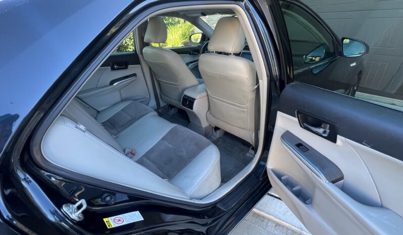 2012 Toyota Camry Hybrid XLE full