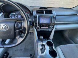 2012 Toyota Camry Hybrid XLE full
