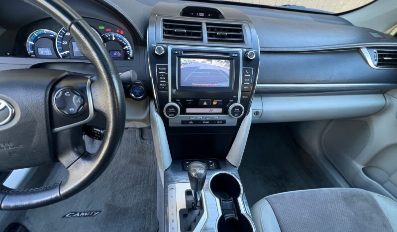 2012 Toyota Camry Hybrid XLE full