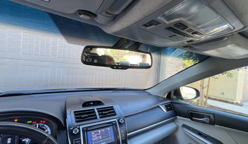 2012 Toyota Camry Hybrid XLE full